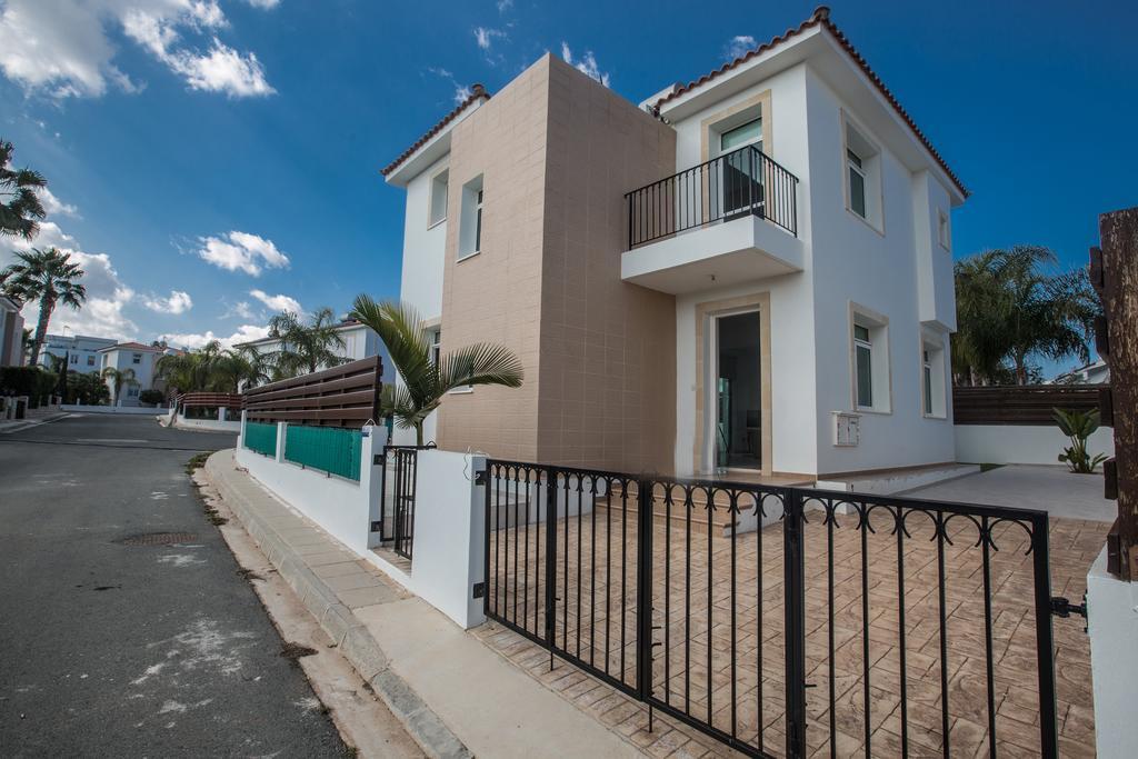 Halle Villa Πρωταράς Δωμάτιο φωτογραφία