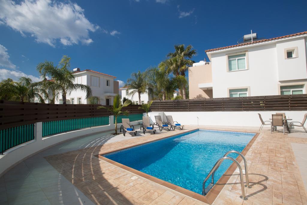 Halle Villa Πρωταράς Δωμάτιο φωτογραφία