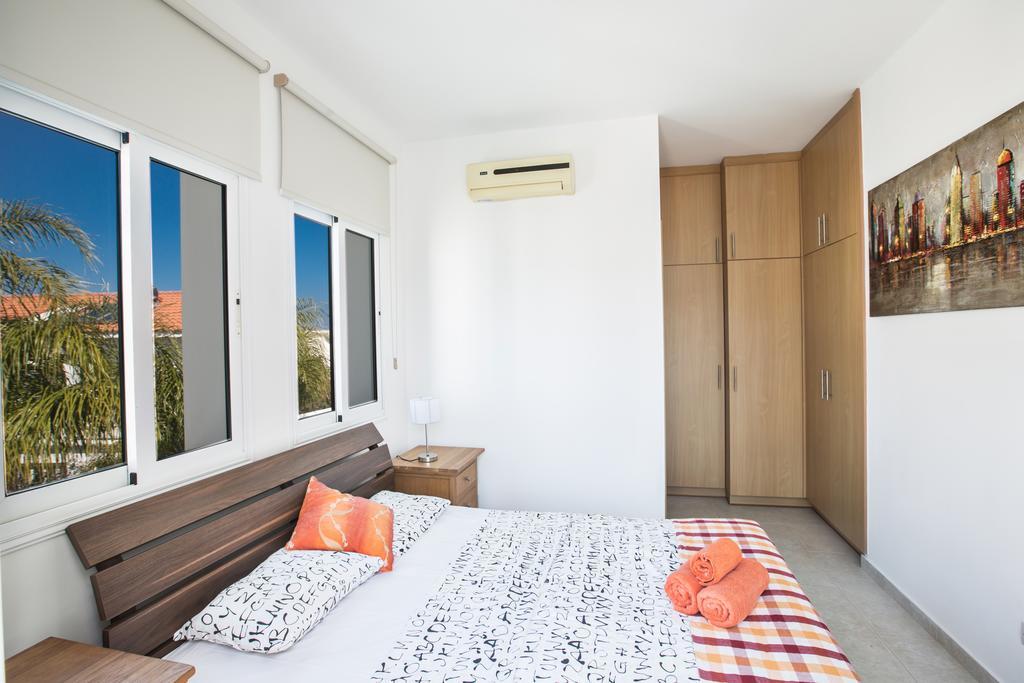 Halle Villa Πρωταράς Δωμάτιο φωτογραφία